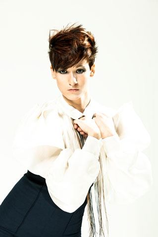 Shorty – Weicher Kurzschnitt mit Undercut, Point-Cut — Bild 3