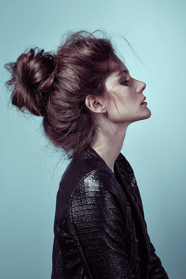 Locker gebundener Chignon aus Ponytail — Bild 2