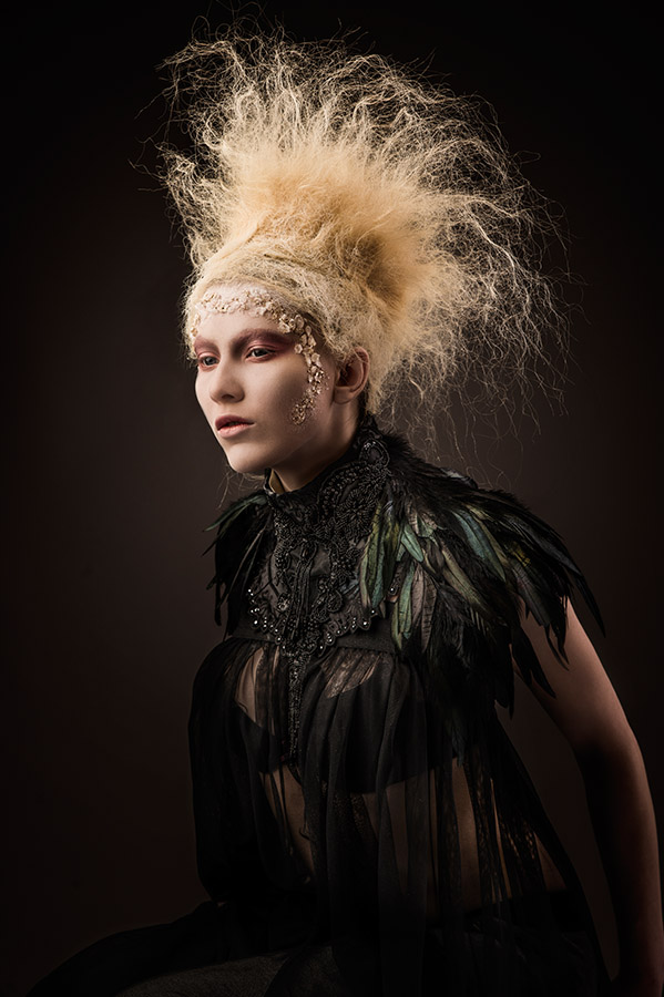 Gothic – Foto-Updo mit Haarteilen — Bild 4