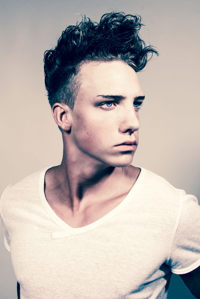 Herren-Undercut mit Freehand-Slice schneiden — Bild 1
