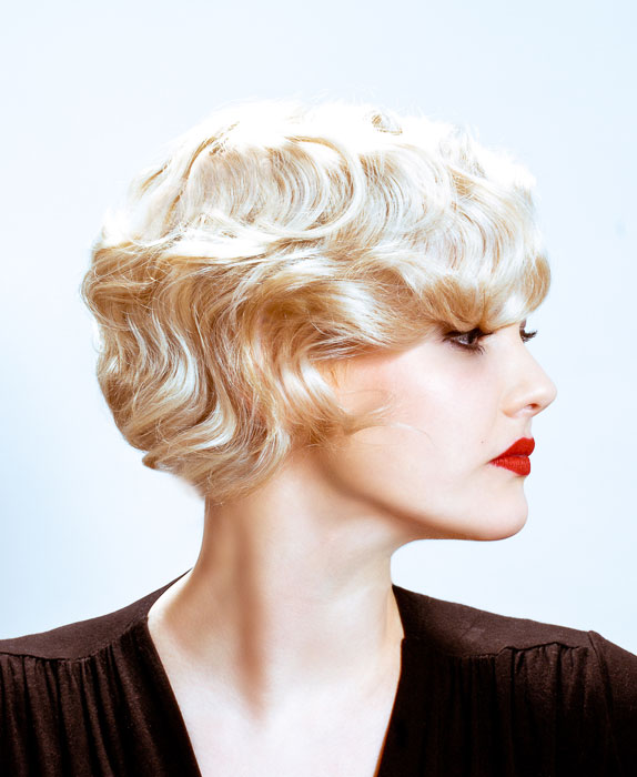 Wavy – Fingerwellen-Updo über hohem Haarknoten — Bild 3
