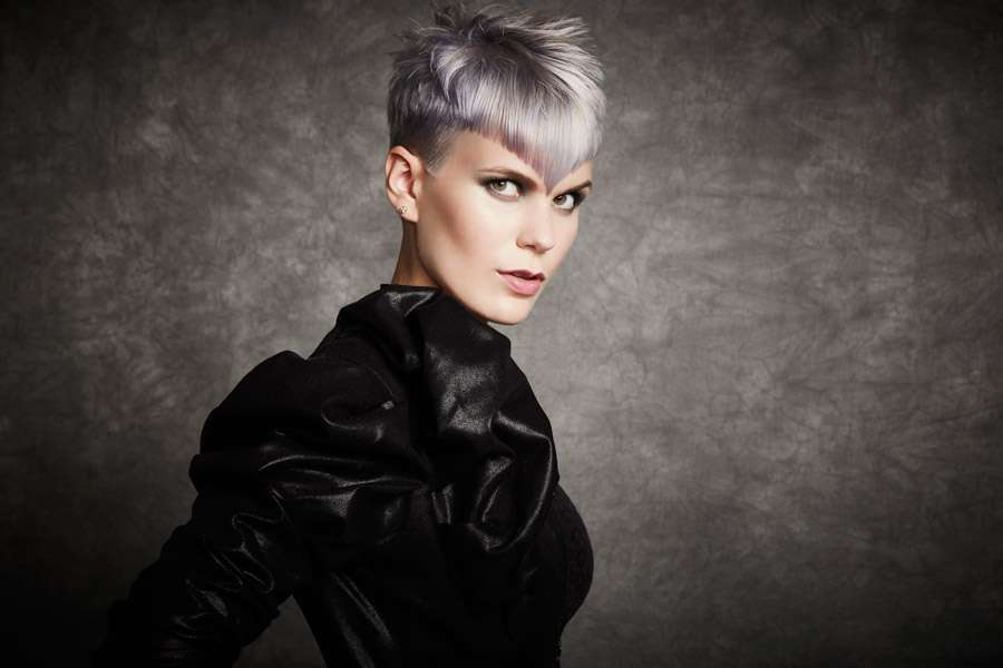 icono ANNA MARIA – Kurzhaarschnitt mit Bruch — Bild 1