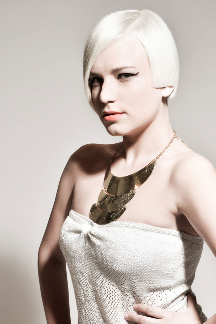 Asymmetrischer Bob mit konkaver Linie – Point-Cut — Bild 2