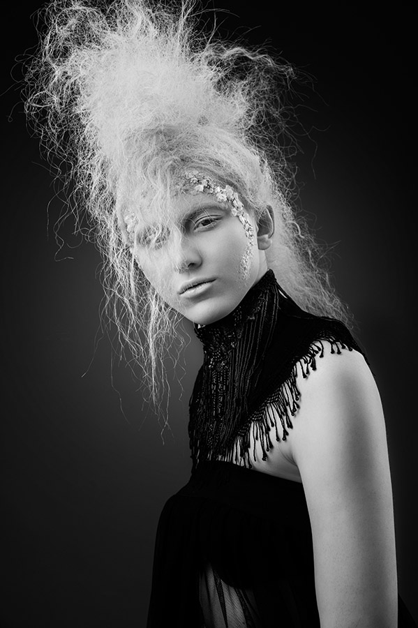 Gothic – Foto-Updo mit Haarteilen — Bild 5