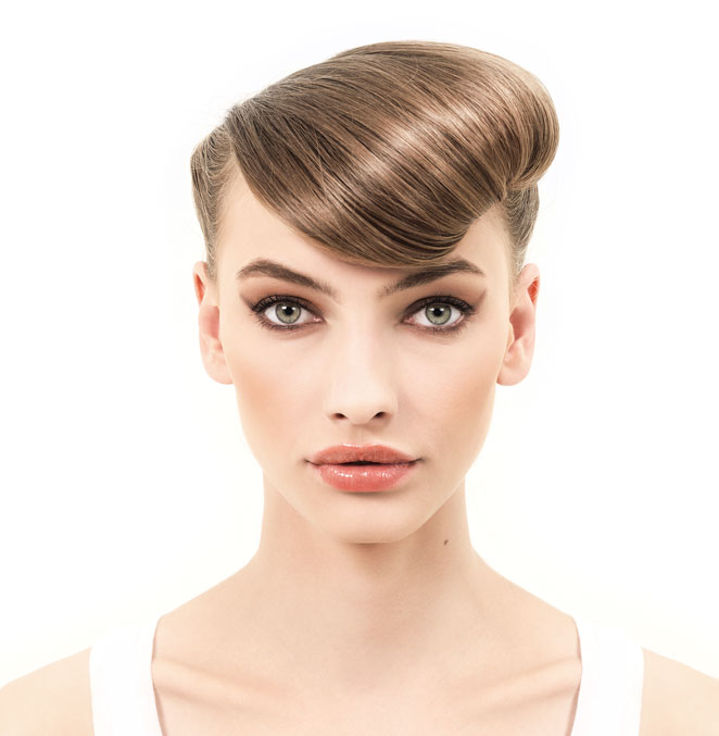 Catwalk 2 – Updo: eingeschlagene Seiten & Flechtzopf — Bild 2